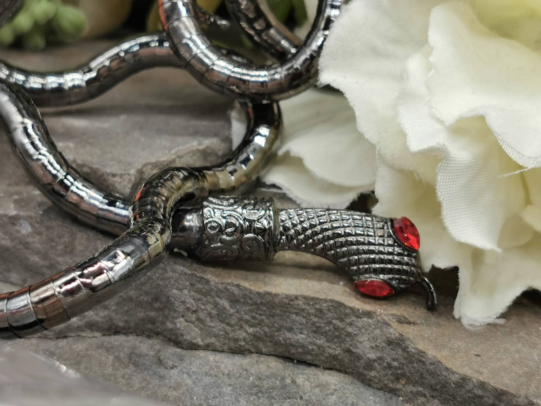 Isabelle Lightwood Red Gem Necklace & Snake Bracelet Set Shadowhunters  Cosplay Jewellery - Etsy Canada