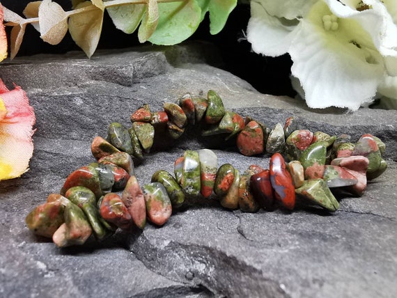 Green Jasper Chipped Semi-Precious Gemstone Bracelet