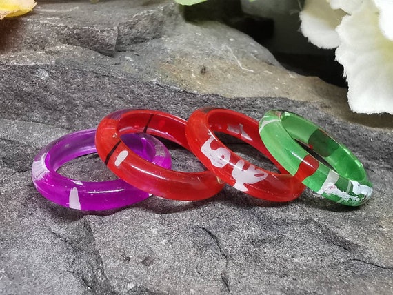 Various Colours, Hand-Painted, Vintage, Lucite Plastic Rings (Size P)