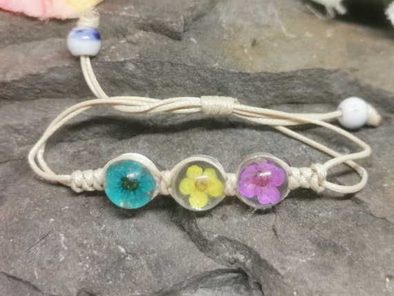 Pressed Flowers Bracelet - Glass, Genuine Pressed Flowers, with adjustable cord (Pink, Yellow & Blue)