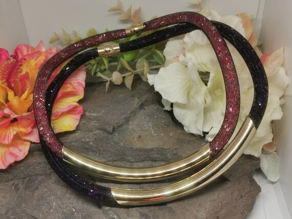 Stunning Swarovski Inspired Collar/Necklace, Genuine Crystal Stones. Choice of Colours, Sparkly, Gold Accent, Magnetic Clasp. 46cm Long.