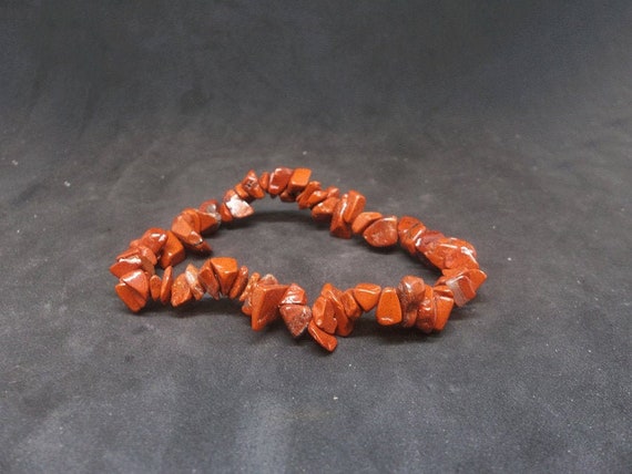 Red Jasper Semi-Precious Gemstone Bracelet (Crystal / Healing)