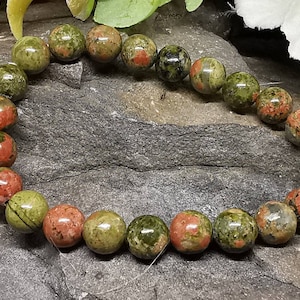 Green Jasper Semi-Precious 8mm Round Bead Elasticated  Bracelet (Crystal / Healing)