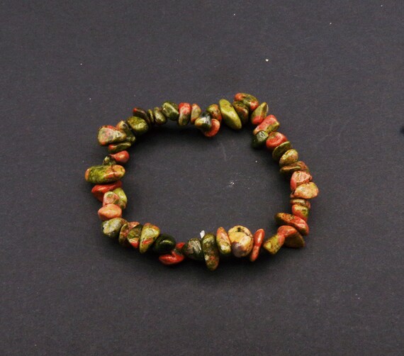 Unakite Chipped Semi-Precious Gemstone Bracelet (includes free gift bag)