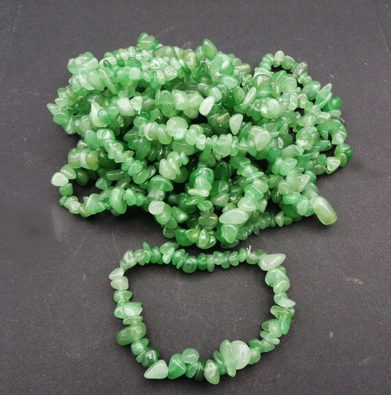 Green Aventurine Chip Semi-Precious Gemstone Bracelet (Crystal / Healing)