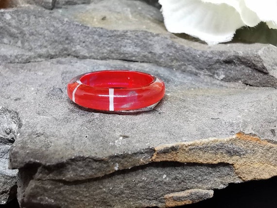 Various Colours Hand Painted Vintage Lucite Plastic Ring (Size M1/2)