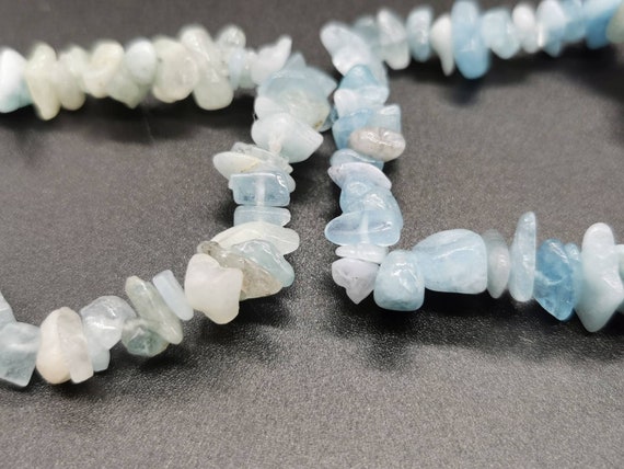 Aquamarine Chip Semi-Precious Healing Gemstone Bracelet (includes free gift bag) Choice of two shades.