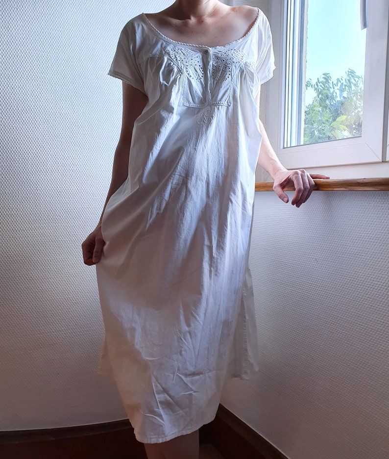 broderie anglaise nightie