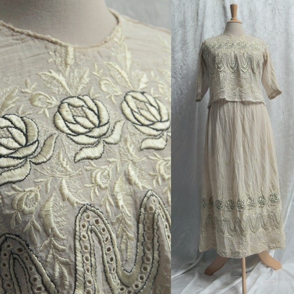 Ensemble écru écru édouardien Gauze Rock und Bluse avec Golden Yellow Rose Maschinenstickerei und Broderie Anglaise