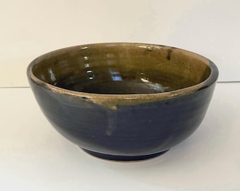 Studio Pottery Bowl Large 8.5” Inches Dark Neutral Oganic Colors High Gloss