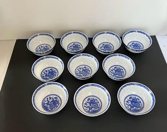 10 Chinese Rice Grain Porcelain Bowls Blue and White Dragons Noodles Rice 5” Vintage