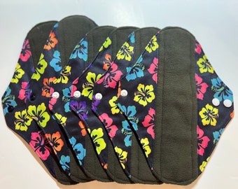 7pcs Set - Aloha Black Reusable cloth menstrual sanitary pads napkins - Black Set of 6 pads + 1 wet bag *Limited Edition exclusive print*