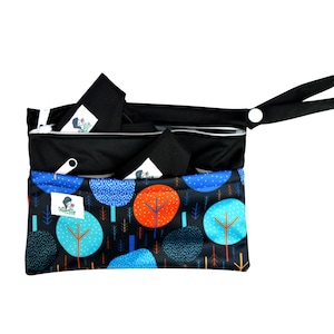 Motif de sac humide à double poche pour serviettes hygiéniques lavables réutilisables