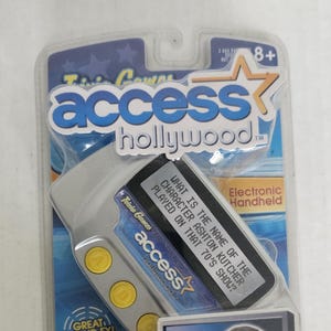 Access Hollywood - Electronic Handheld Trivia Game