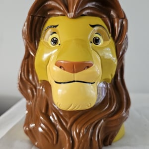 Disney On Ice - Simba from The Lion King - Flip Top Mug