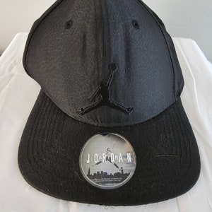 Air Jordan Nike Jumpman Classics Snapback Triple Black Hat Cap