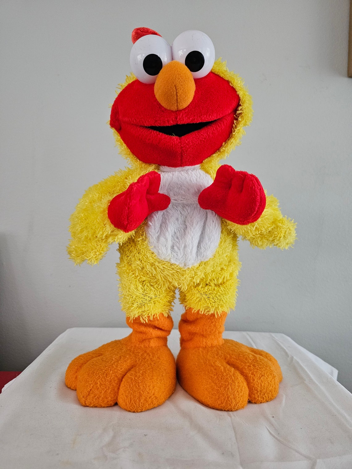 2001 Sesame Street Elmo Chicken Dance Sings and Moves - Etsy