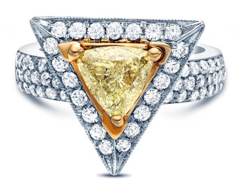 Anel de noivado com diamante amarelo VS2 de corte trilhão de 2,11 quilates, ouro branco 14K