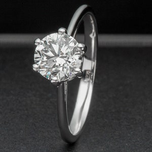 1.5 Carat Halo Solitaire Diamond Engagement Ring for Women in Platinum 950 (F-G VS2/VS1) Certified Lab Grown Eco Friendly