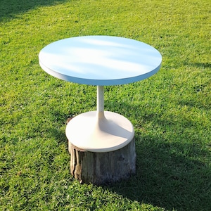 1960&#39;s Vintage Lusch Erzeugnis Tulip Table by Joe Colombo / Mid Century Modern Table / Coffee Table / End Table / Height 18&quot; Diameter 23.5&quot;