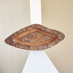 70s Vintage Extra Large Hand Carved Teak Decorative Swan & Flower Centrepiece - Wooden Swan Plaque - MCM Bowl, Rustic Home Décor 12.5 x 28&quot;