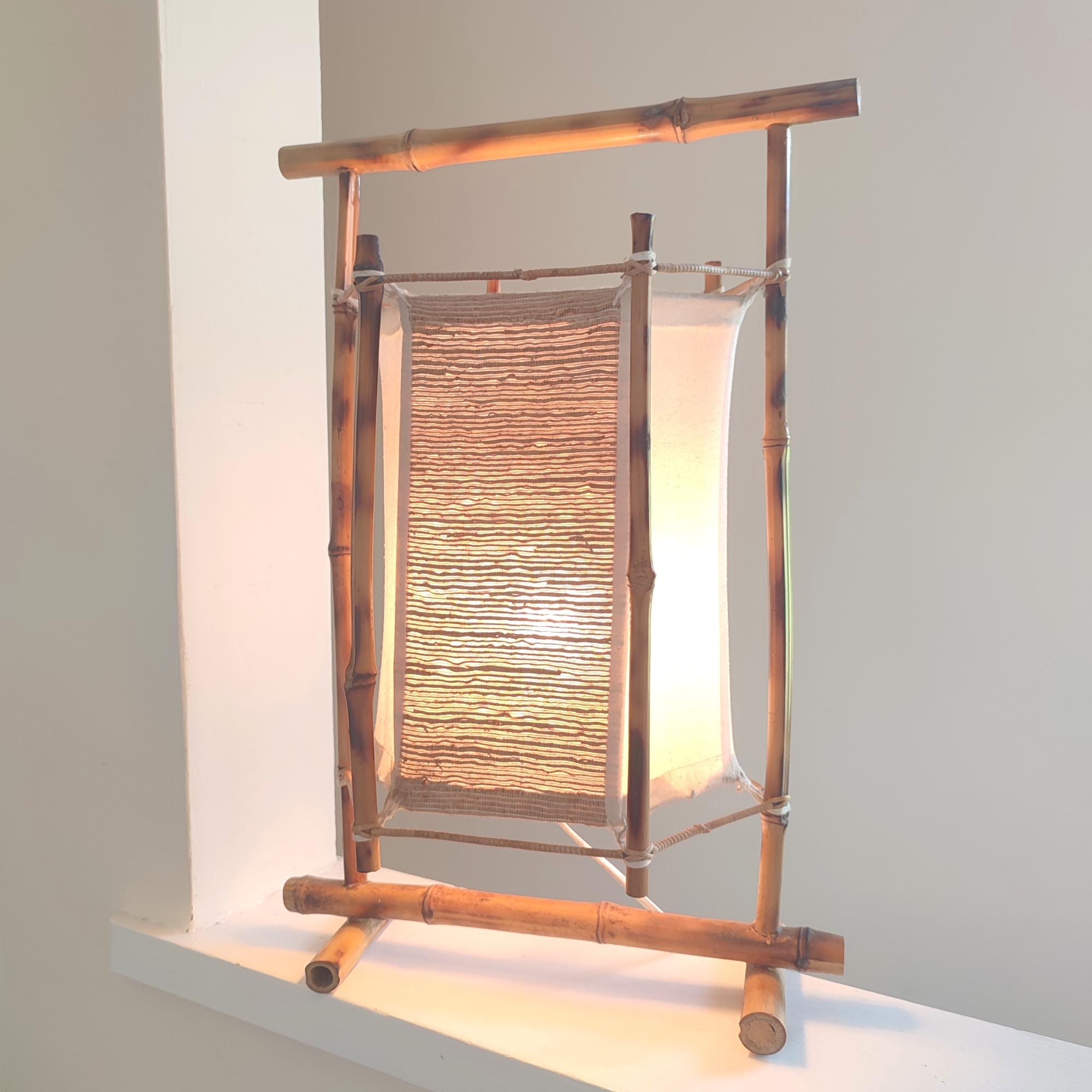 60年代ヴィンテージ ルイ・ソニョー テーブルランプ - 竹とコットン