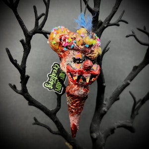 Creepy Ornament #142, creepy clown, horror clown, clowning, scary clown, clowns, killer clowns, clown dolls, creepy dolls, creepy dolls gift