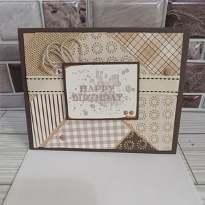 Carte d'anniversaire masculine, Carte pour lui, Carte faite main, Carte estampée à la main, Recto de la carte unique, Morceaux de papier, Carte avec ruban, A un sentiment