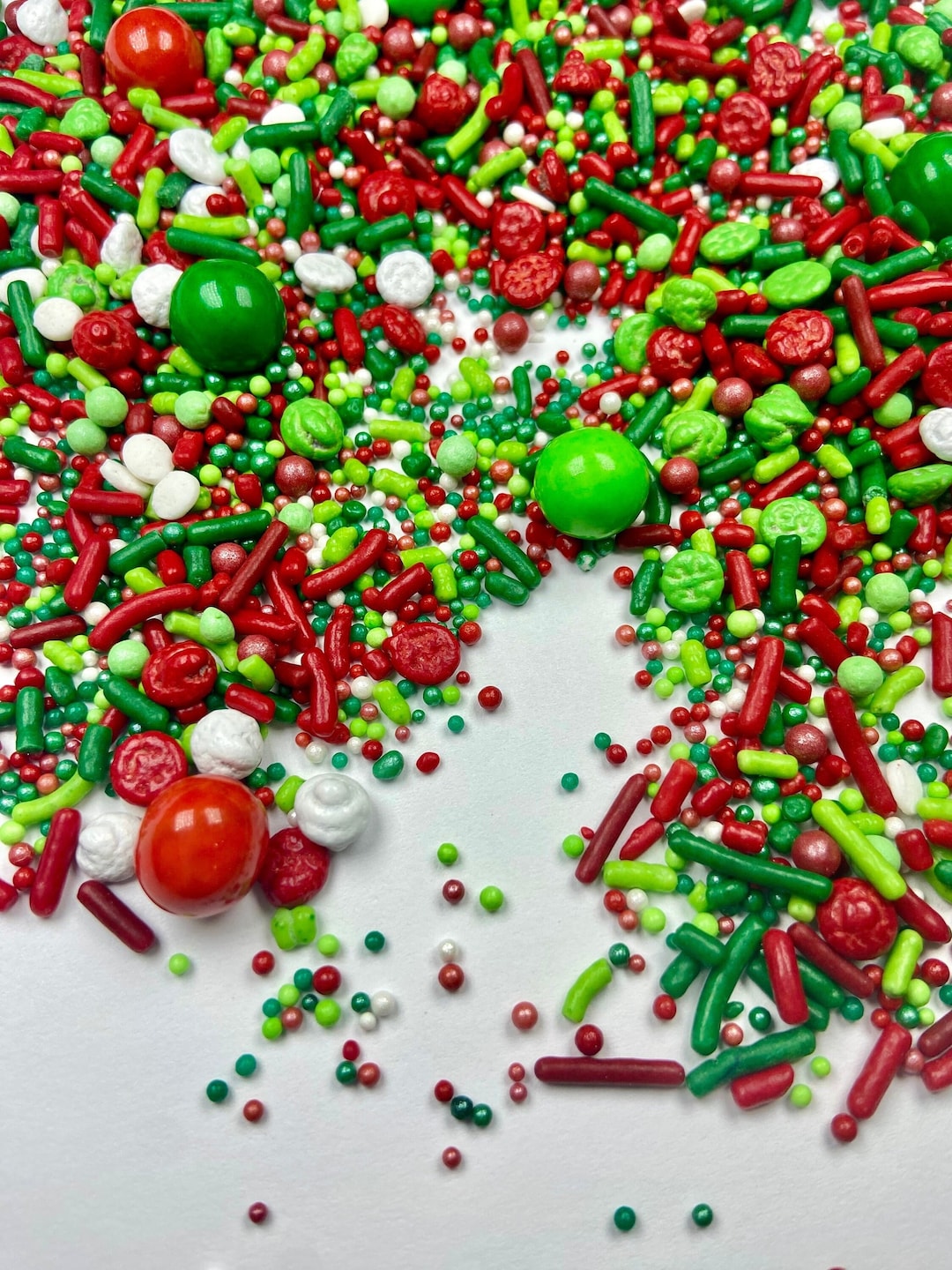 Christmas Holiday Sprinkle Mix Edible Winter Holidays Sprinkle Mix Red ...
