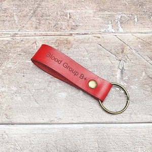 Blood Group Engraved Leather Keychain, Emergency Blood Type Reminder Keyring, Practical Blood Type Identifier Keyring