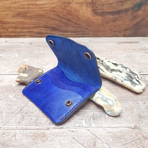 Leder Cash & Card Wallet, sichere Leder-Kartenhülle, minimalistischer Leder-Kartenhalter, Snap Button Fold-Over-Verschluss Kartenbrieftasche, schlanke Brieftasche