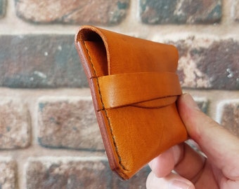 Saddle Flap Card Holder