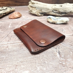 Leder Cash & Card Wallet, personalisierte sichere Leder-Kartenhülle, Minimalistischer Leder-Kartenhalter, Snap Button Fold Over Locking Card Wallet