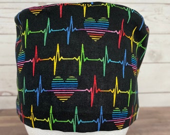 Soins de santé Heartbeat Print Unisex Fitted Surgical Scrub Cap