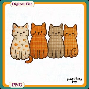 以下が含まれることがあります： 4匹の様式化された猫のイラストが描かれたデジタルファイル。猫はオレンジ、タン、クリーム色で、カボチャ、葉、チェック柄などの模様があります。「Digital File」と「PNG」の文字が含まれています。