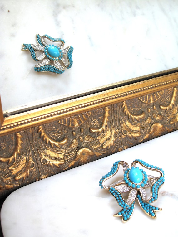 Kenneth J Lane KJL Turquoise Cabochon Rhinestone B
