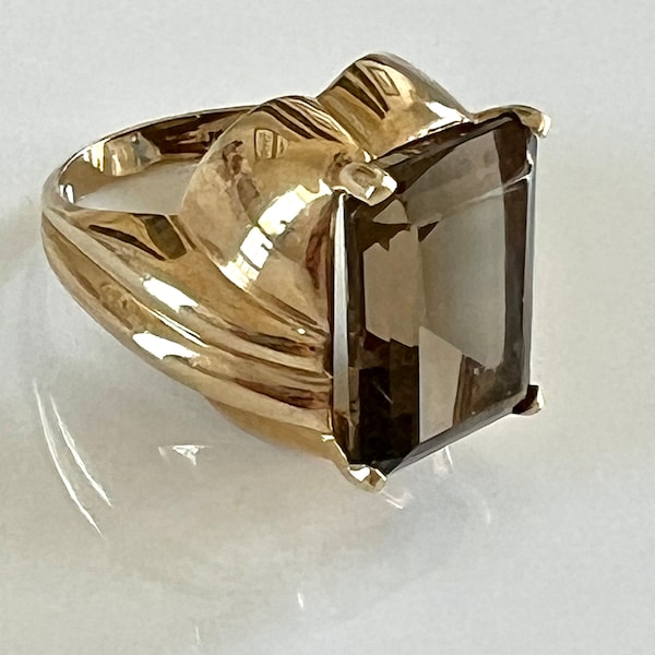 JCR 10k Art Deco Size 7 Ring with Large Smoky Quartz Ring