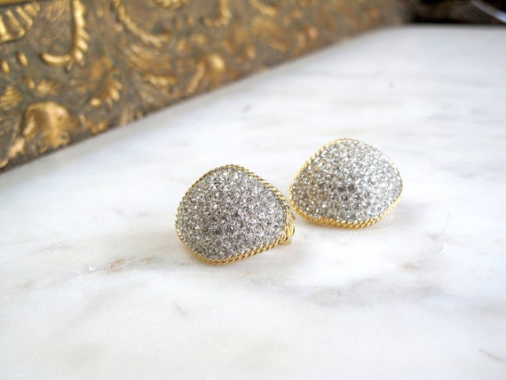 Joan Rivers- clear Crystal-cluster rhinestone Peta