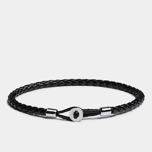 Dunne gevlochten leren armband voor heren: eenvoudig koordontwerp, perfect cadeau voor man