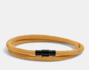 Pulsera de cuerda amarilla – Minimalista de doble lazo con cierre negro