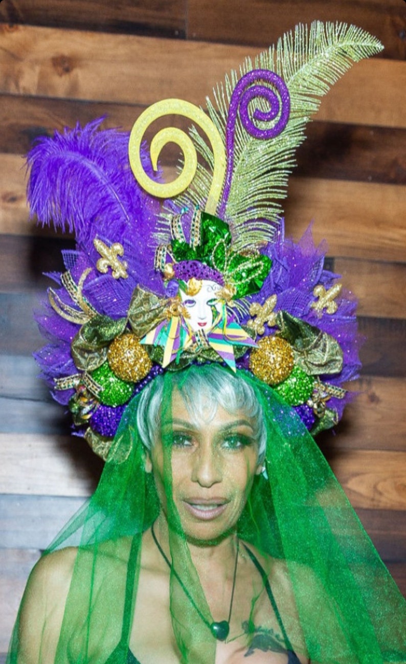 how to make a mardi gras headdress