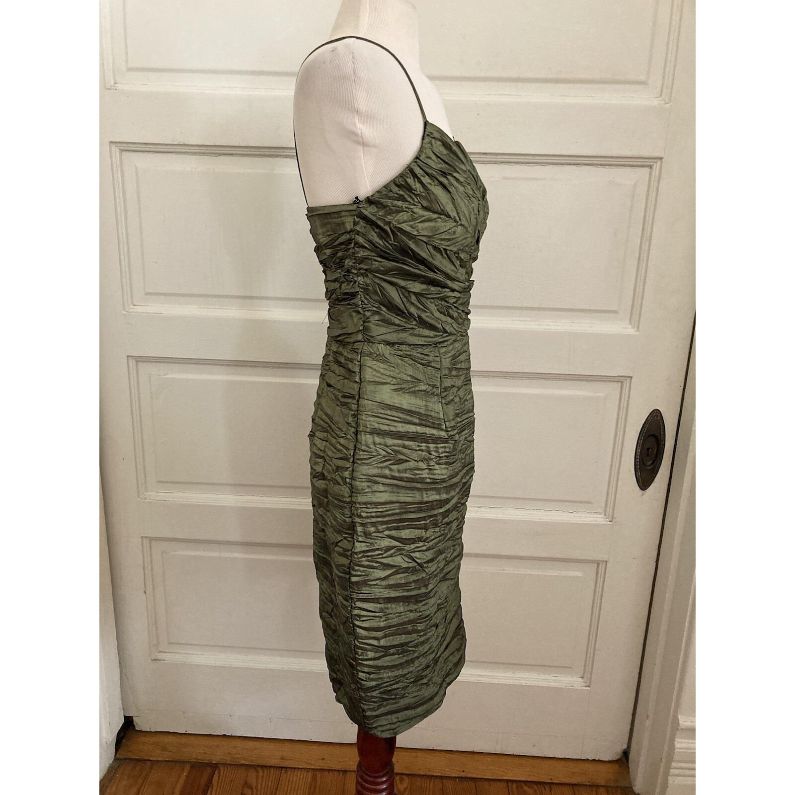 niki livas green dress Womens NIKI LIVAS Green Gown Size 4 (4M1)