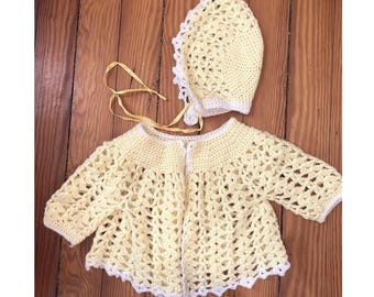 VTG Handgemaakte set pasgeboren gehaakte babytrui en muts lichtgeel witte rand