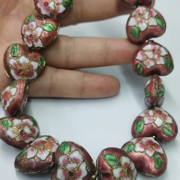 20mm  Miniature Chinese Cloisonné Hand Made heart hearts lvoe  with floral pattern, white, beige, red, purple space bead