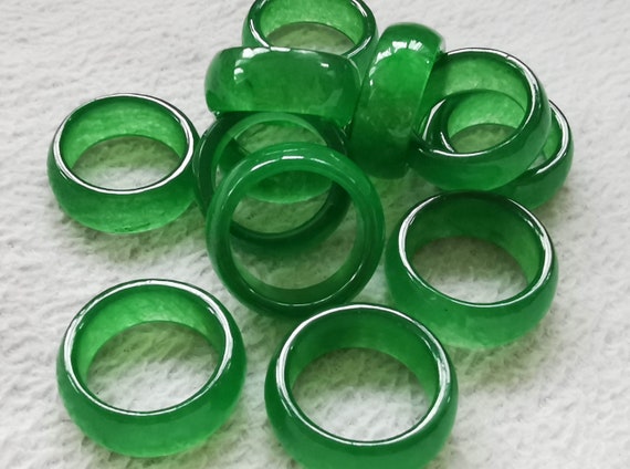 Gems Emeral Green Jade Narrow Band Ring 6mm - Ring - Jade Ring
