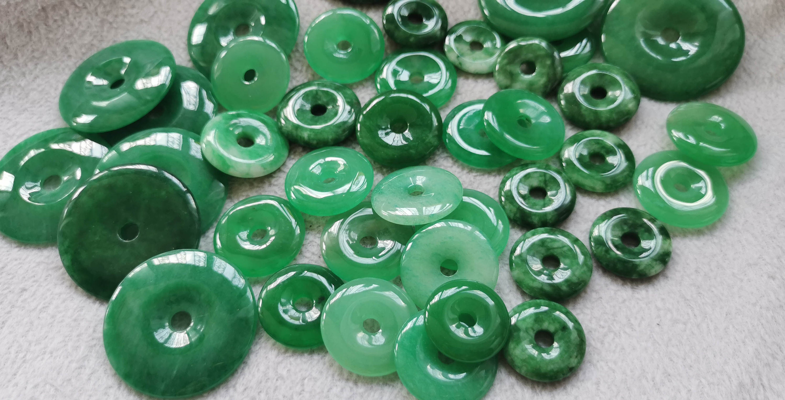 GS-KU-JADE-20mm Jade-Kugel 20 Mm – Bunte Deko-Charme, Positive Energie
