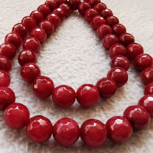 Gorgeous Natural Red Jade Gemstone Faceted Round Loose Beads 8mm Approxi 16 inch 49pcs 1 Strand per Bag for Jewelry Making
