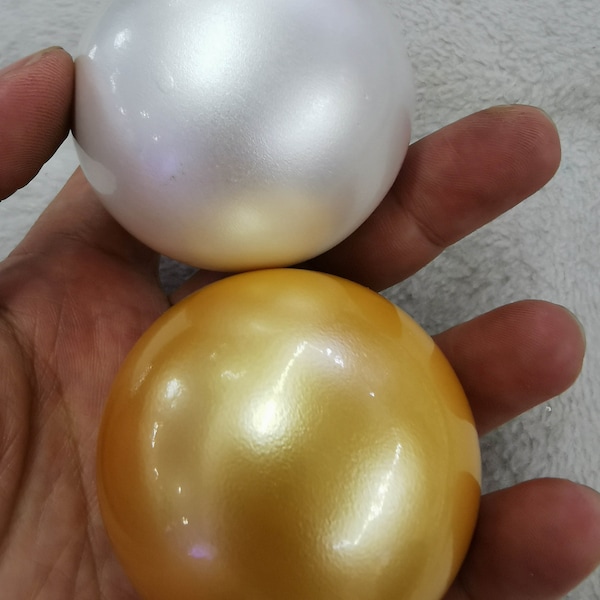 30mm a 100mm(4") joyería de la perla de mar Esfera cuentas blanca-oro-amarillo redondo con regalo de soporte de madera