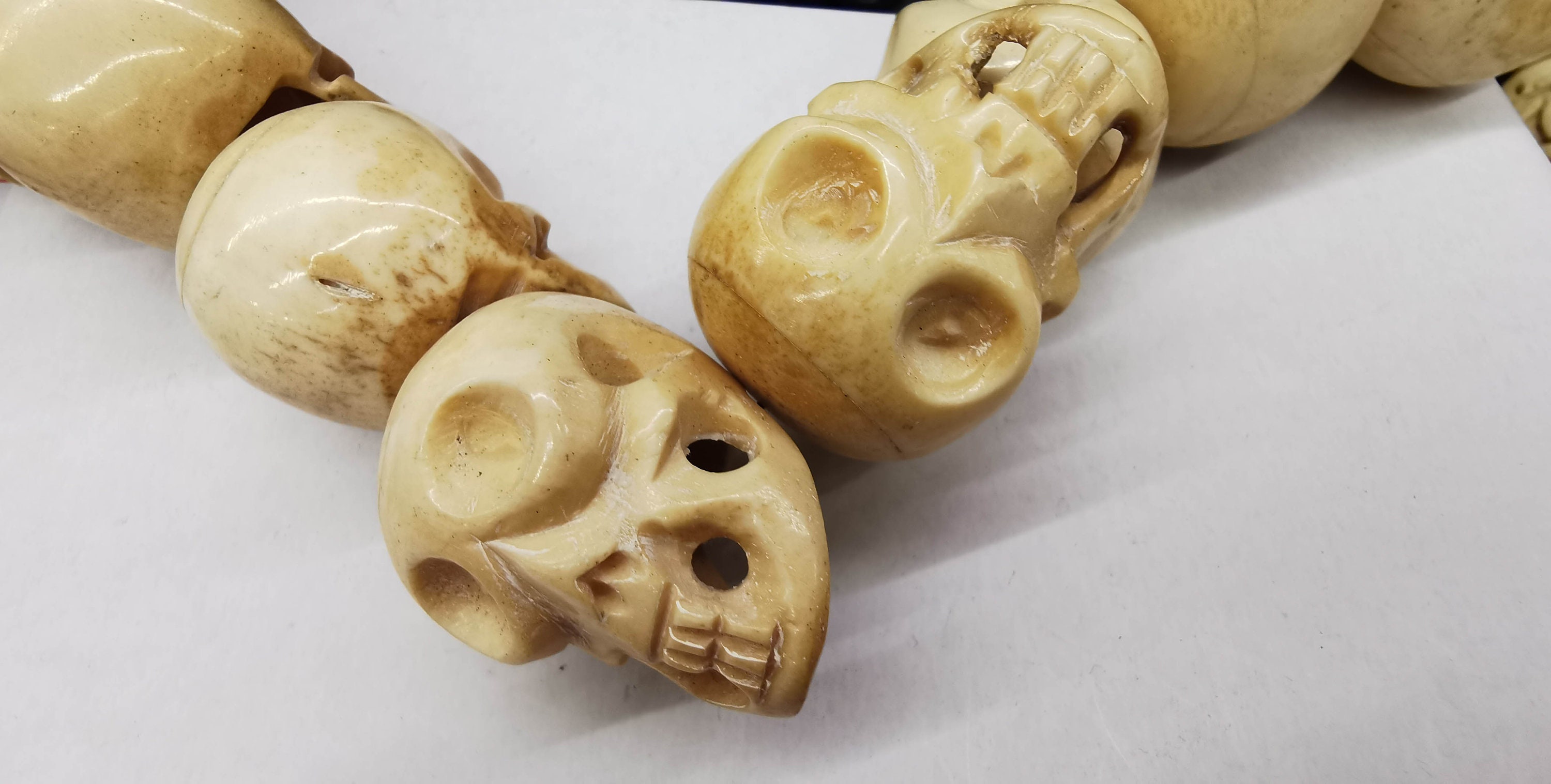 50mm 2inch -- Genuine Bone Excellent Detailed Skull ,bronze