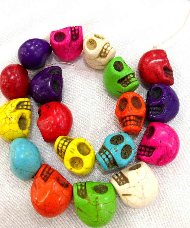 focal 16inch strand 8-25mm 3D Skull turquoise Stone Skeleton Carved pendant-earrings